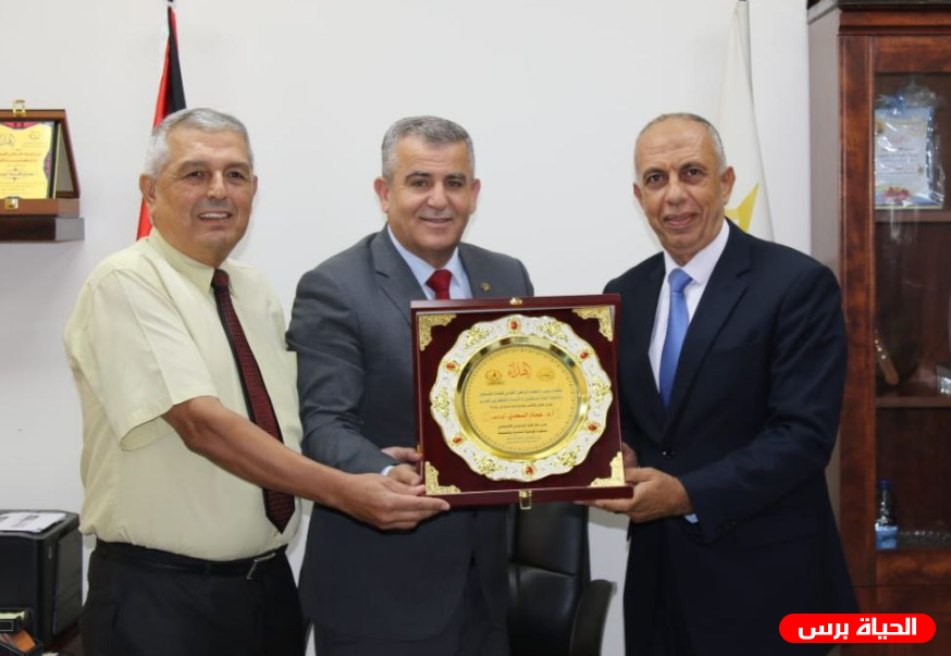 الدكتور أبو نحل يلتقي بوفد إدارة البنك الإسلامي الفلسطيني في غزة والضفة